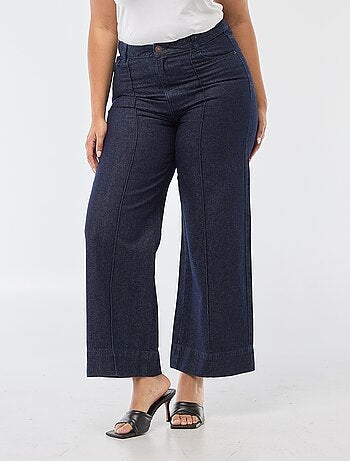 Jeans wide leg de cintura alta com pregas frontais