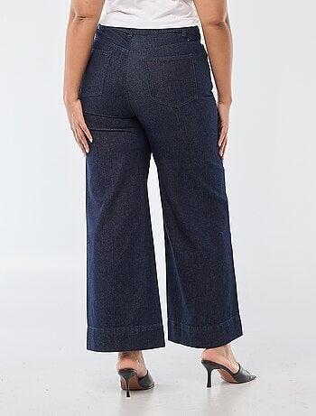 Jeans wide leg de cintura alta com pregas frontais