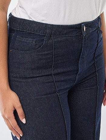 Jeans wide leg de cintura alta com pregas frontais
