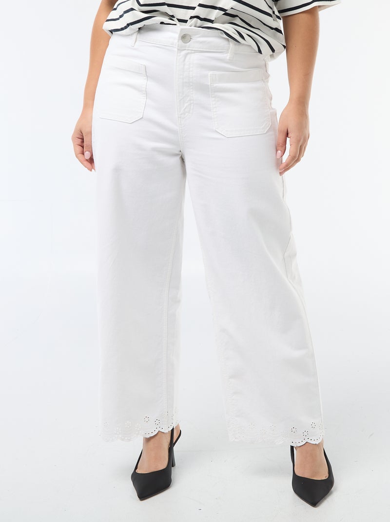 Jeans wide leg de cintura subida com bolsos aplicados à frente e atrás Branco - Kiabi