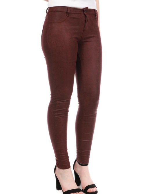 Jegging Bordeaux de Cintura Subida Teddy Smith para Mulher - Kiabi Jegging Bordeaux de Cintura Subida Teddy Smith para Mulher - Kiabi