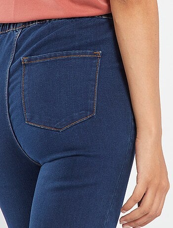 Jeggings elásticas com cintura subida