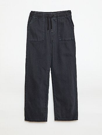 Jogpant com cintura elástica e cordões de ajuste