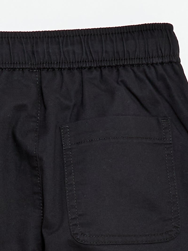 Jogpant liso com bainhas Preto - Kiabi
