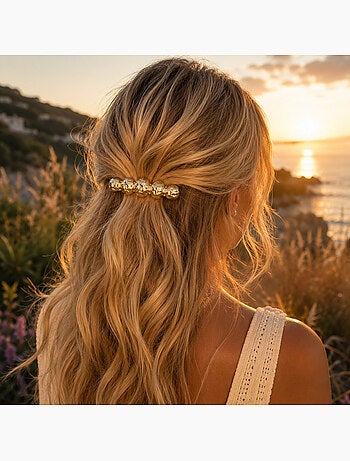 Kit com 2 ganchos de cabelo com motivo concha