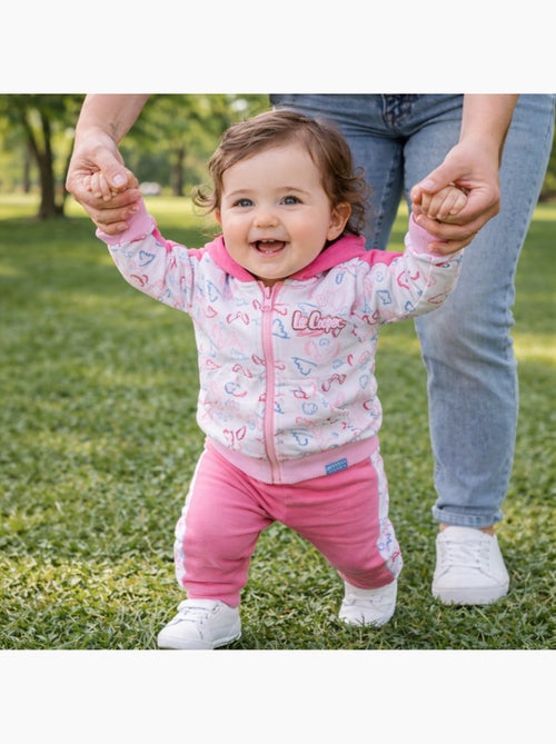Lee Cooper - Conjunto casaco com capuz e calças jogging bebé menina - Kiabi Lee Cooper - Conjunto casaco com capuz e calças jogging bebé menina - Kiabi