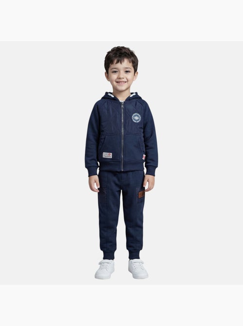 Lee Cooper - Conjunto fato de treino menino casaco com capuz e calças - Kiabi Lee Cooper - Conjunto fato de treino menino casaco com capuz e calças - Kiabi