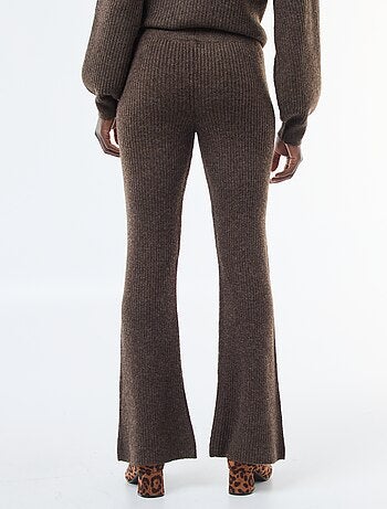 Legging canelado em material suave