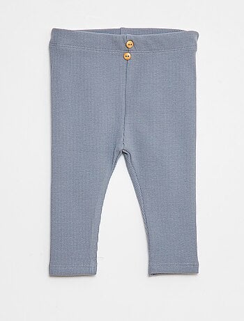 Leggings caneladas com botões