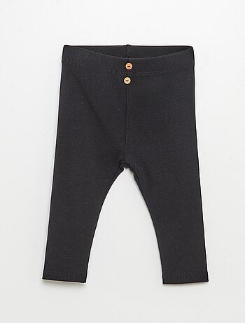 Leggings caneladas com botões