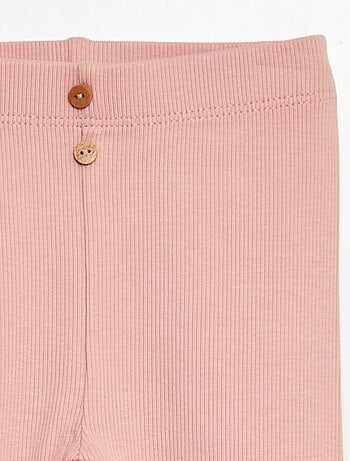 Leggings caneladas com botões