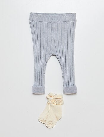 Leggings caneladas + meias com bordado