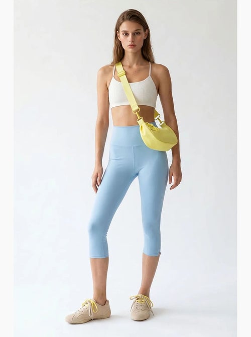 Leggings capri de cintura alta com fenda mixray - Kiabi Leggings capri de cintura alta com fenda mixray - Kiabi