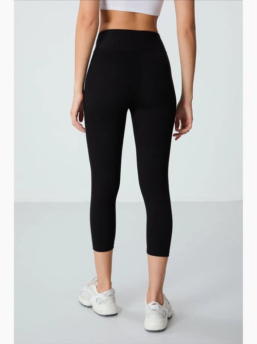 Leggings desportivas capri de cintura subida tommy - Kiabi Leggings desportivas capri de cintura subida tommy - Kiabi