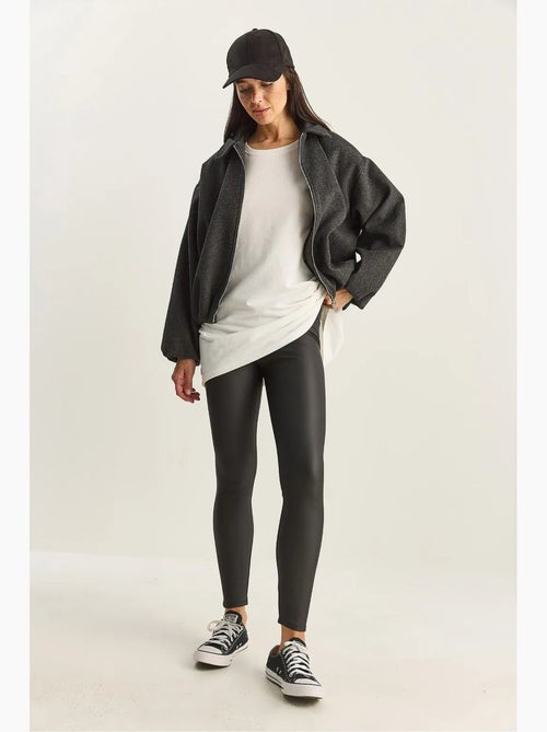 Leggings em pele sintética lucci - Kiabi Leggings em pele sintética lucci - Kiabi