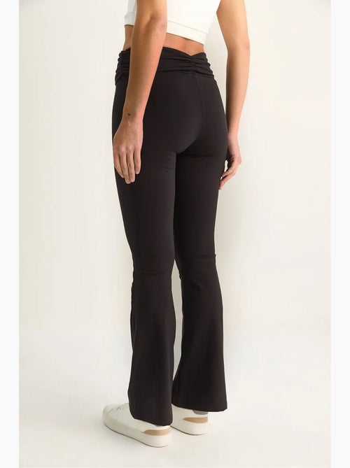 Leggings flare de cintura alta lucci - Kiabi Leggings flare de cintura alta lucci - Kiabi
