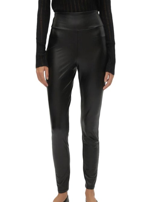 Leggings Vero Moda Jade Pretos para Mulher - Kiabi Leggings Vero Moda Jade Pretos para Mulher - Kiabi
