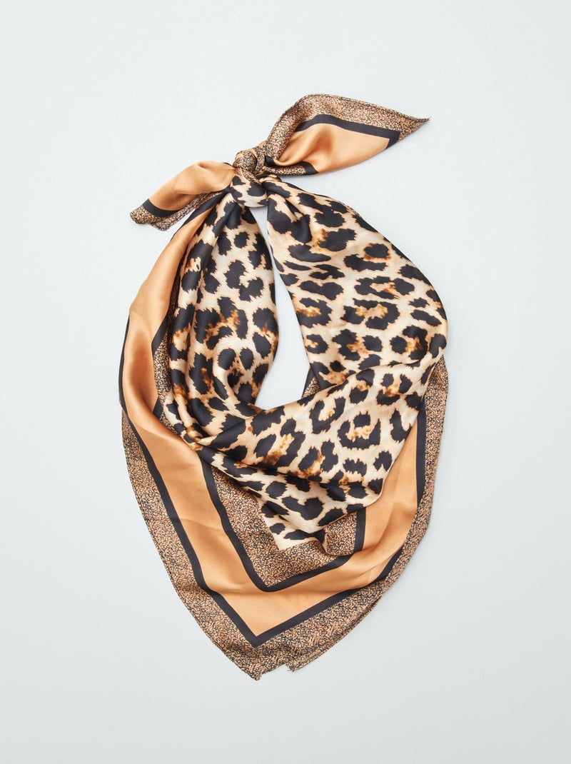Lenço acetinado 'leopardo' CASTANHO - Kiabi