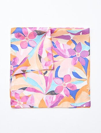 Lenço com estampados - 70 x 70 cm