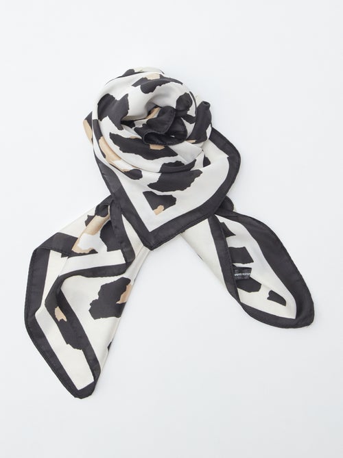 Lenço quadrado com estampado pele de animal - Kiabi