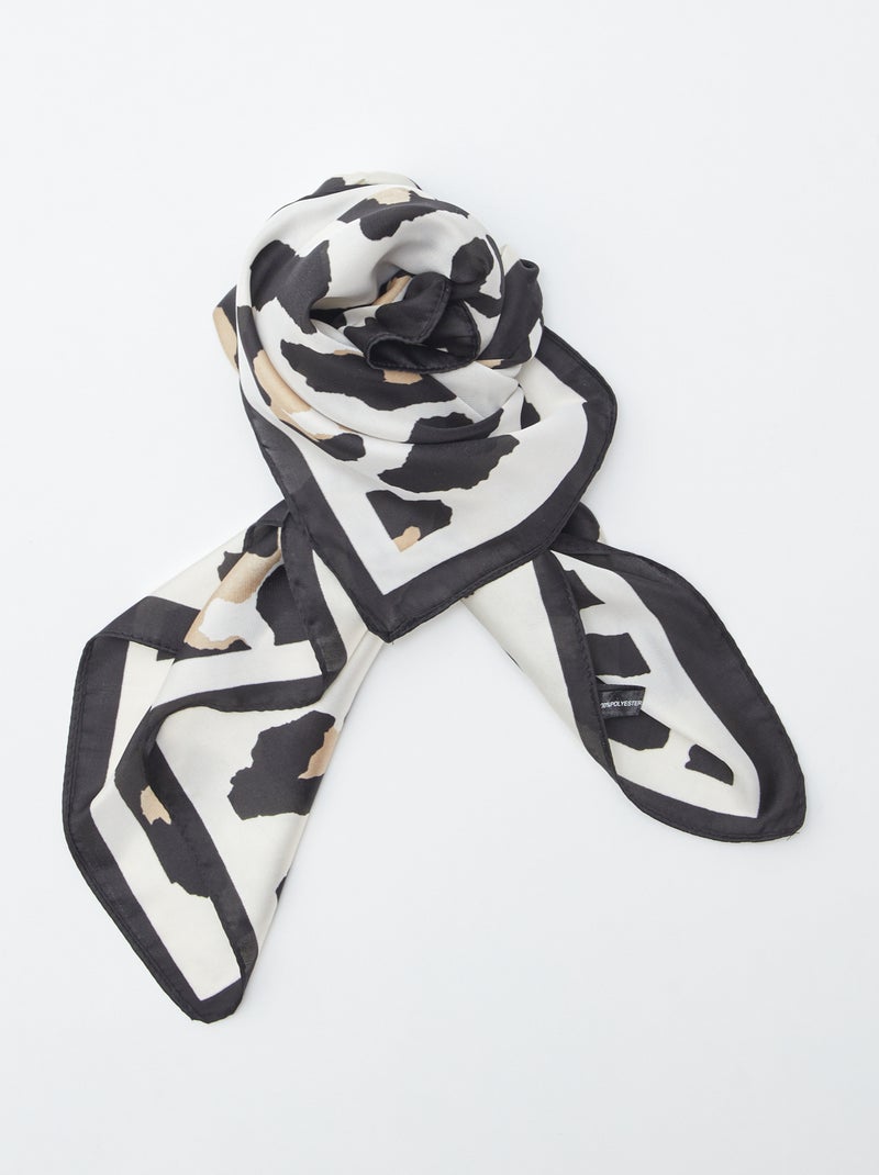Lenço quadrado com estampado pele de animal BRANCO - Kiabi