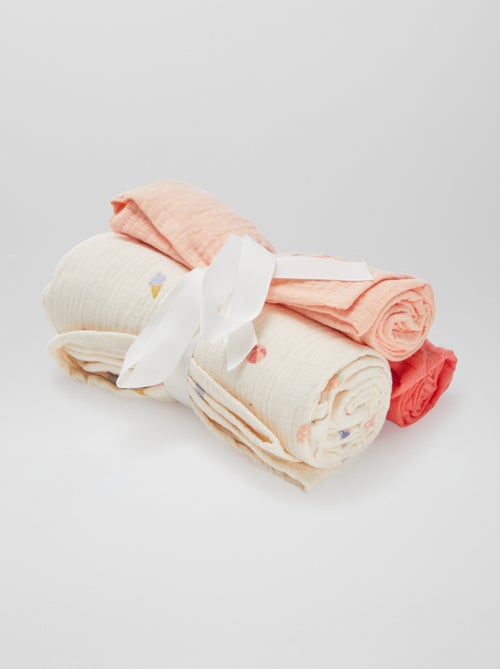 Lote de 3 fraldas  - 2 de 60 x 60 e 1 de 100 x 120 cm - Kiabi