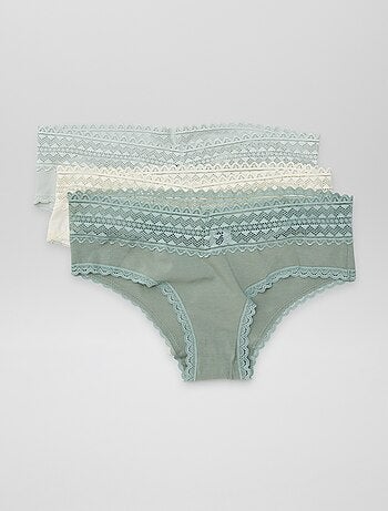 Lote de 3 shorties com renda