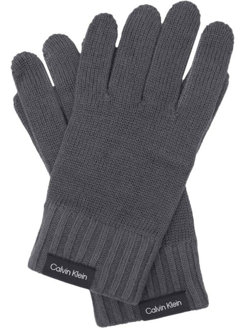 Luvas Clássicas Cinzentas Calvin Klein Jeans para Homem - Kiabi Luvas Clássicas Cinzentas Calvin Klein Jeans para Homem - Kiabi