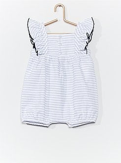 Macacão às riscas com folhos - Kiabi