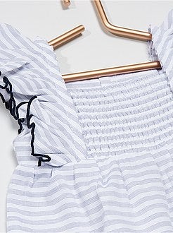 Macacão às riscas com folhos - Kiabi