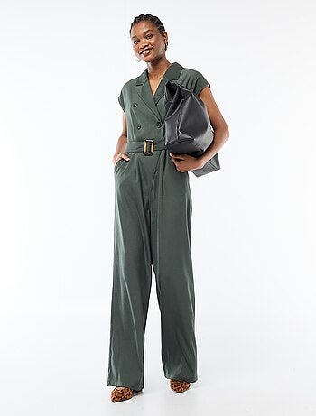 Macacão calça com cinto na cintura