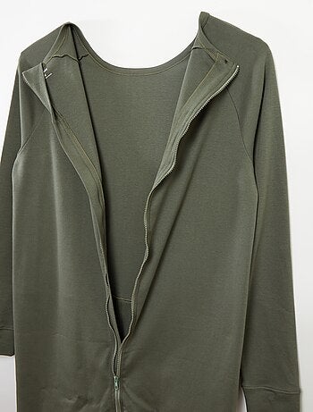 Macacão com abertura de zíper - coleção fácil de vestir