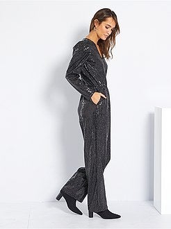 Macacão com lantejoulas - Kiabi