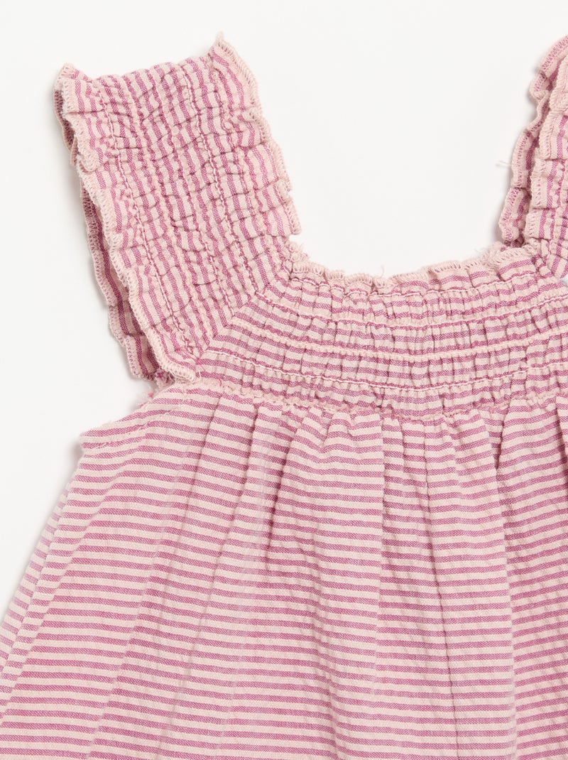Macacão curto às riscas em seersucker com smock e bordados Violeta - Kiabi