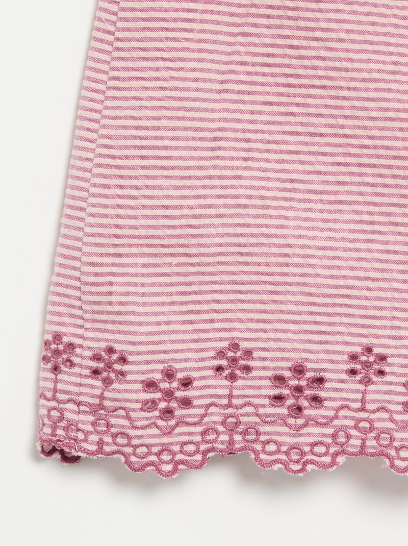 Macacão curto às riscas em seersucker com smock e bordados Violeta - Kiabi