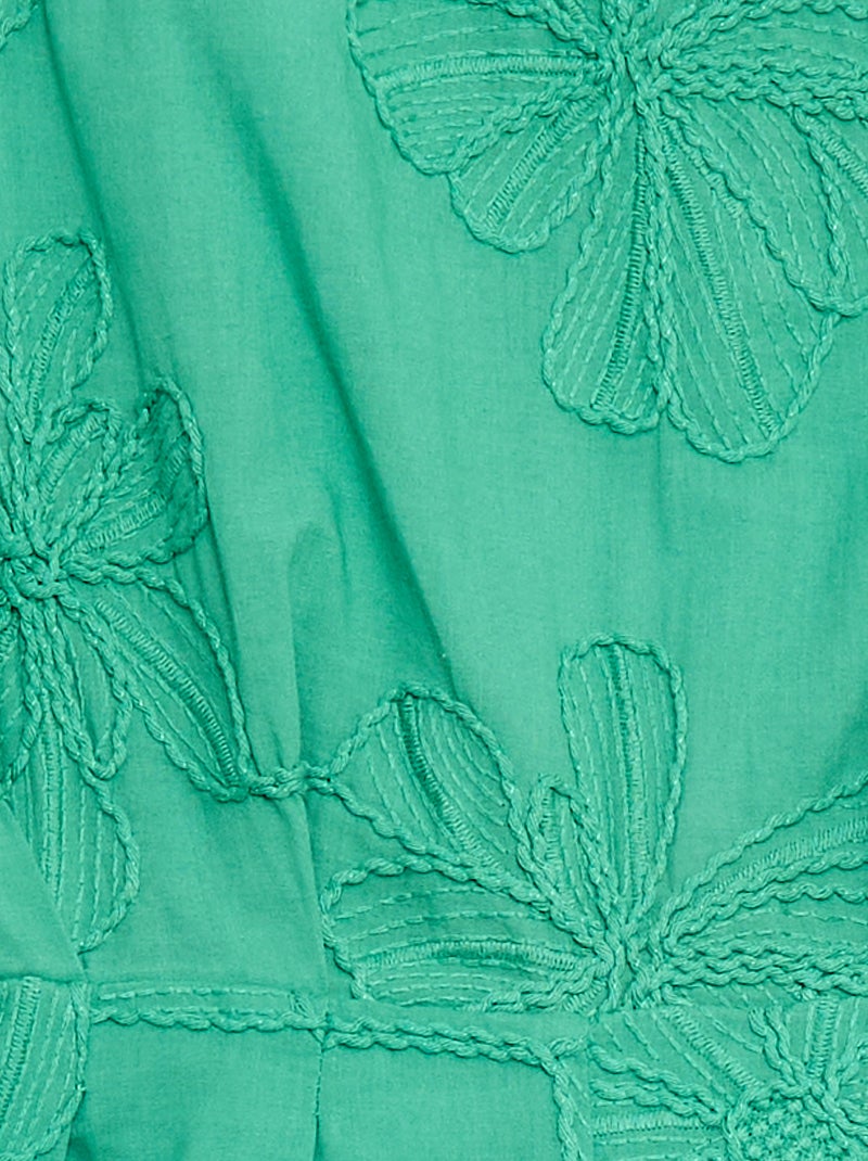 Macacão curto com grandes flores bordadas Verde - Kiabi