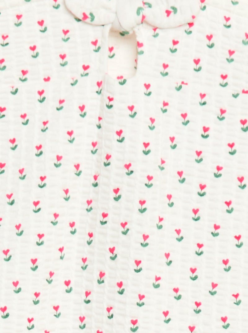 Macacão curto em material waffle com padrão Branco - Kiabi