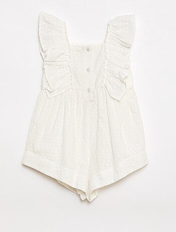 Macacão curto sem mangas em bordado inglês com folhos