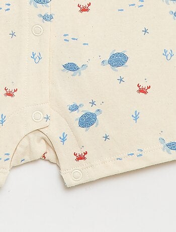 Macacão de manga curta com padrão