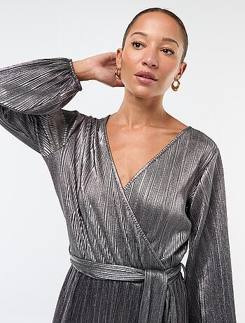 Macacão de perna larga em malha plissada