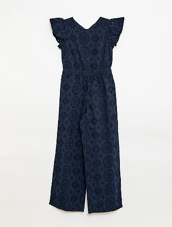 Macacão largo em algodão com bordado inglês e folhos