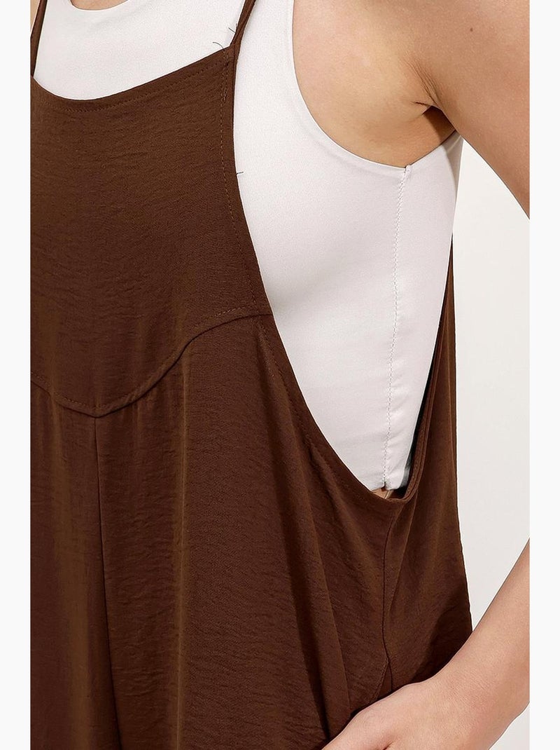 Macacão relaxed fit de perna larga com decote quadrado bdart Castanho - Kiabi