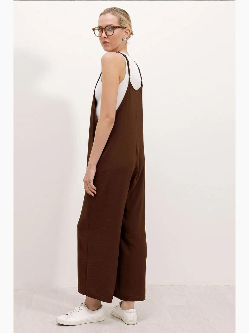 Macacão relaxed fit de perna larga com decote quadrado bdart Castanho - Kiabi