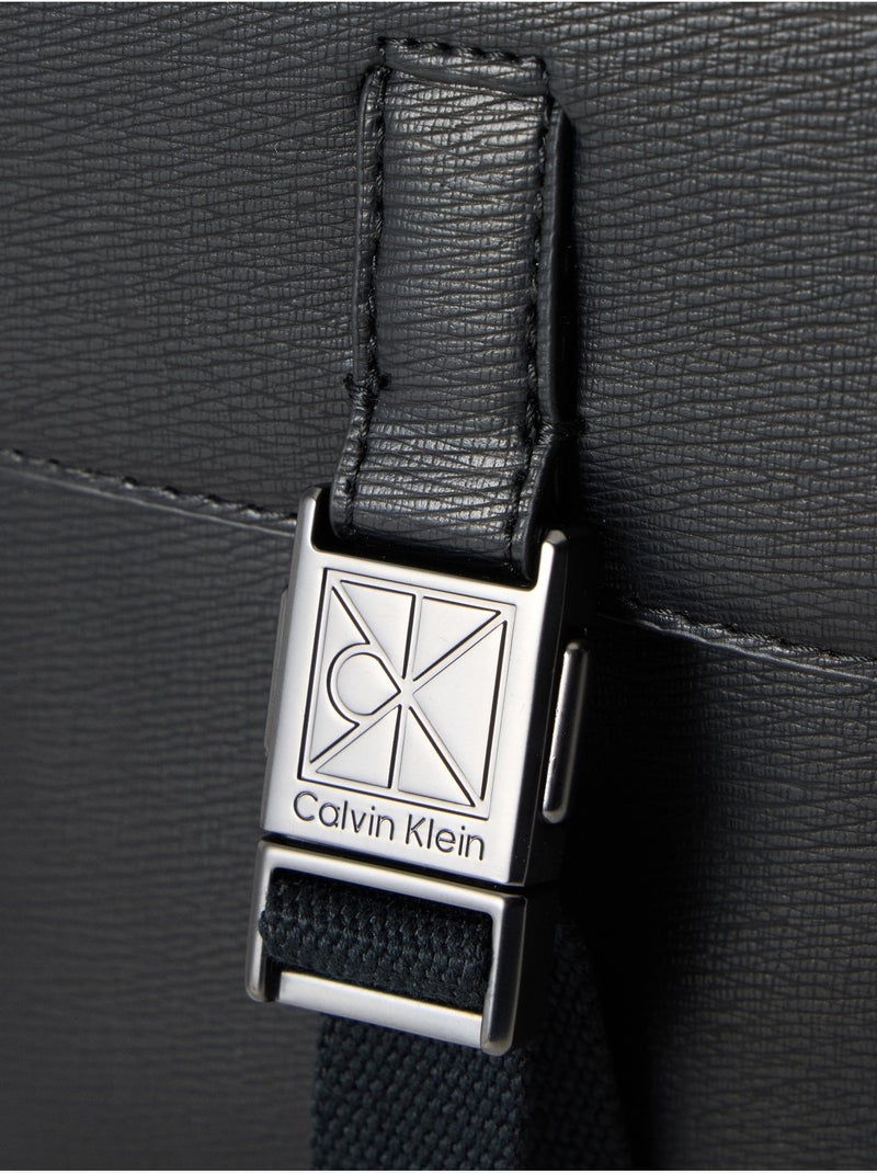 Mala a tiracolo - calvin klein Preto - Kiabi