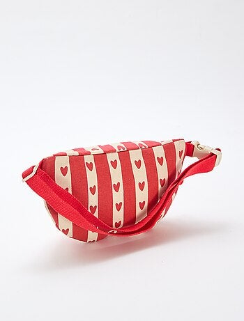 Mala de Cintura com estampado de corações 'Agathe Sorlet x Kiabi' - Dia dos Namorados