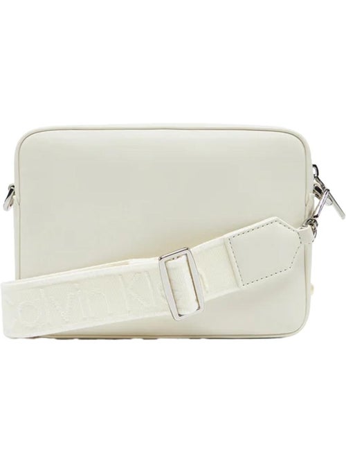 Mala de Senhora Branca Calvin Klein Jeans Must - Kiabi Mala de Senhora Branca Calvin Klein Jeans Must - Kiabi
