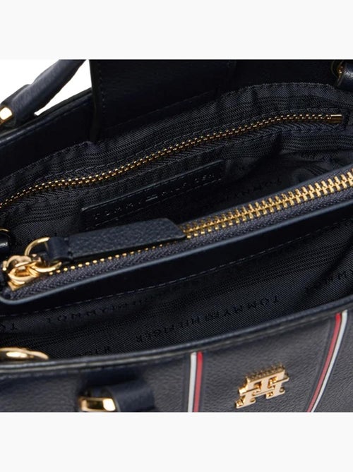 Mala tote tommy hilfiger daily mini para mulher em azul-marinho - Kiabi Mala tote tommy hilfiger daily mini para mulher em azul-marinho - Kiabi