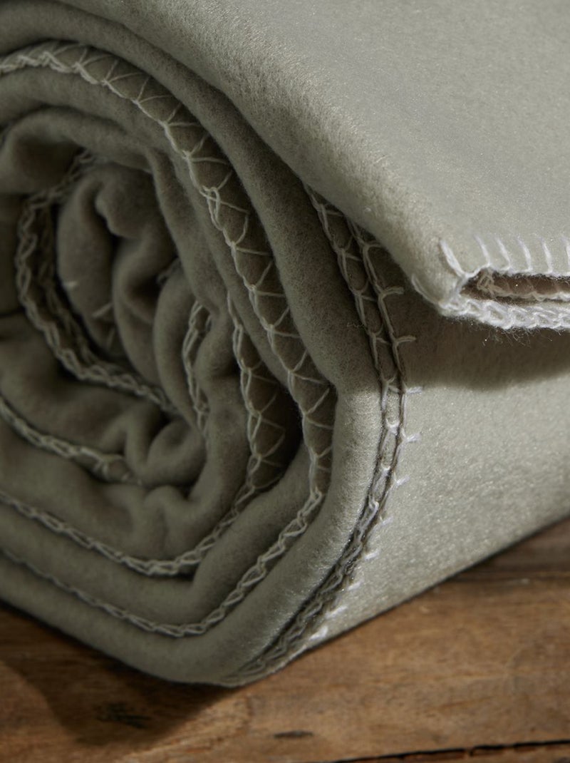 Manta com acabamentos contrastantes bege - Kiabi