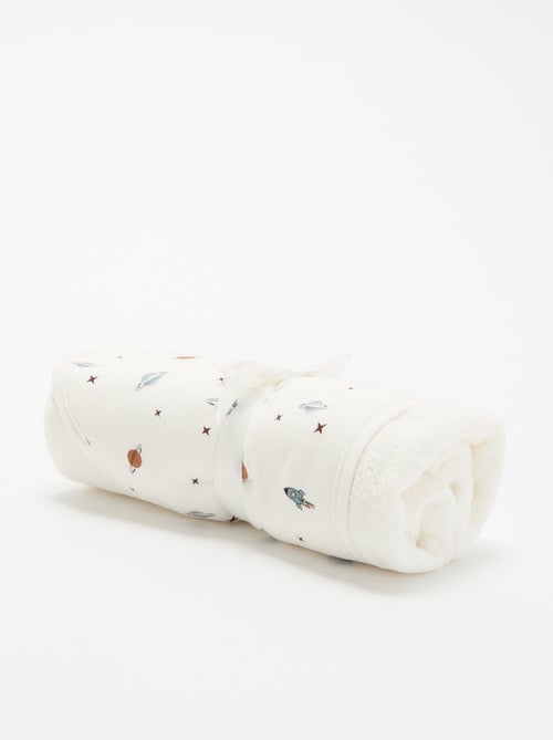 Manta estampada em algodão jersey e polar - Kiabi Manta estampada em algodão jersey e polar - Kiabi