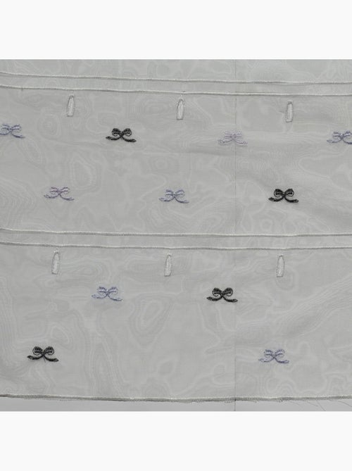 Manto versátil com bordados de pequenos laços - Kiabi Manto versátil com bordados de pequenos laços - Kiabi